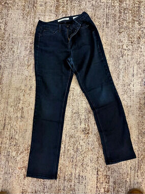 Jones New York New York Jeans Straight Leg Jeans in Black